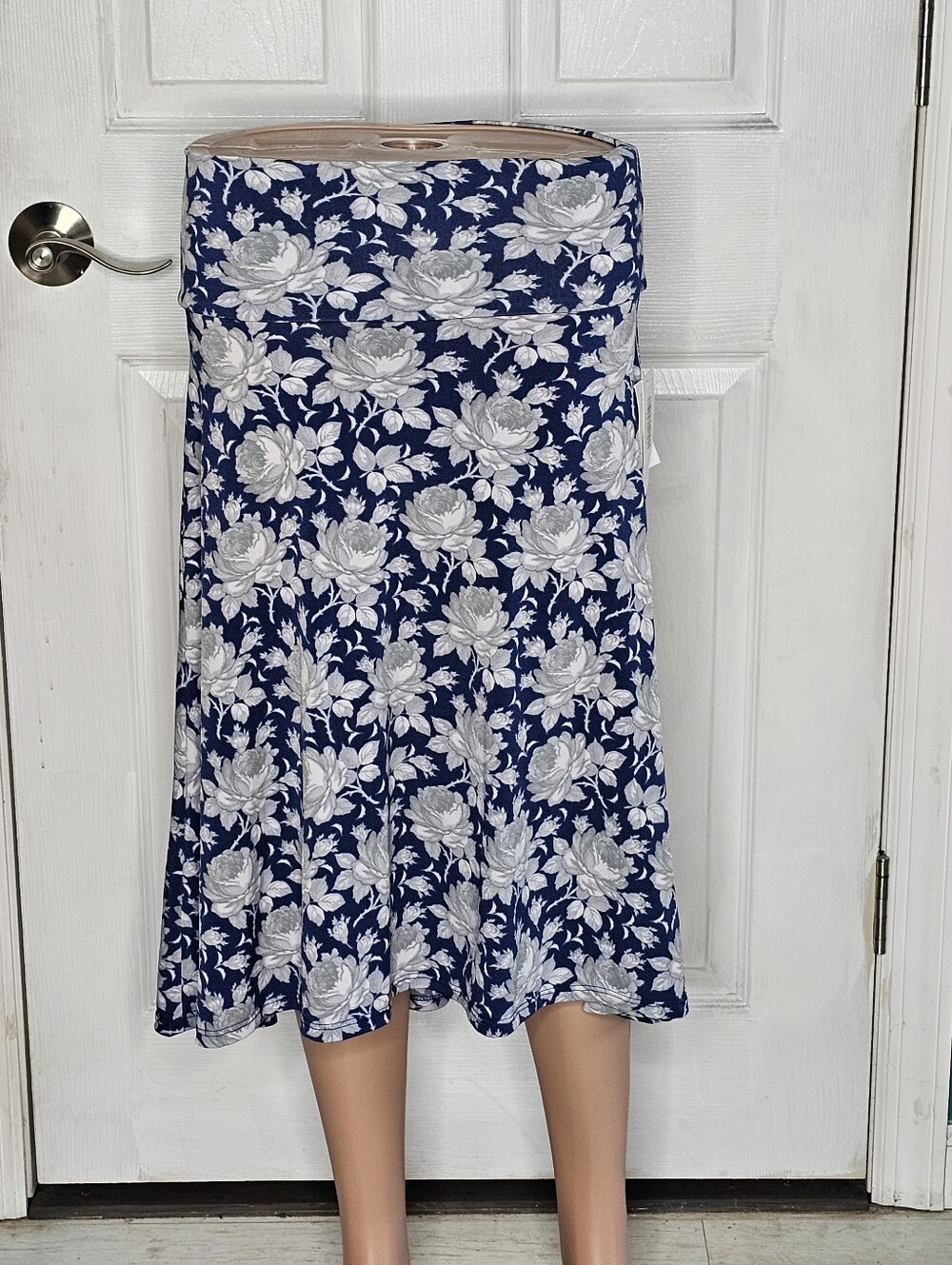 Lularoe Azure Women's Navy Blue Floral A-Line Skirt NWT